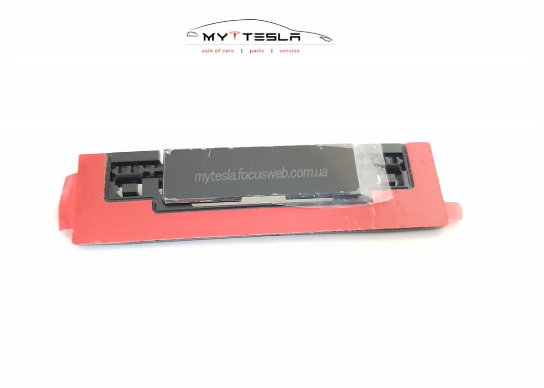 Купити Лючок (кришечка) на місце кріплення рейлінгів до Tesla | 1052493-00-A