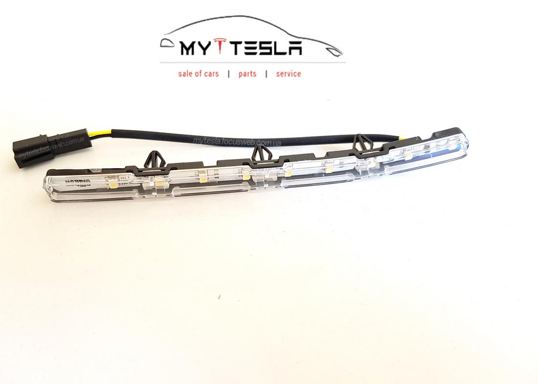 Купити Непряме освітлення задньої двері LH до Tesla | 1007988-00-F