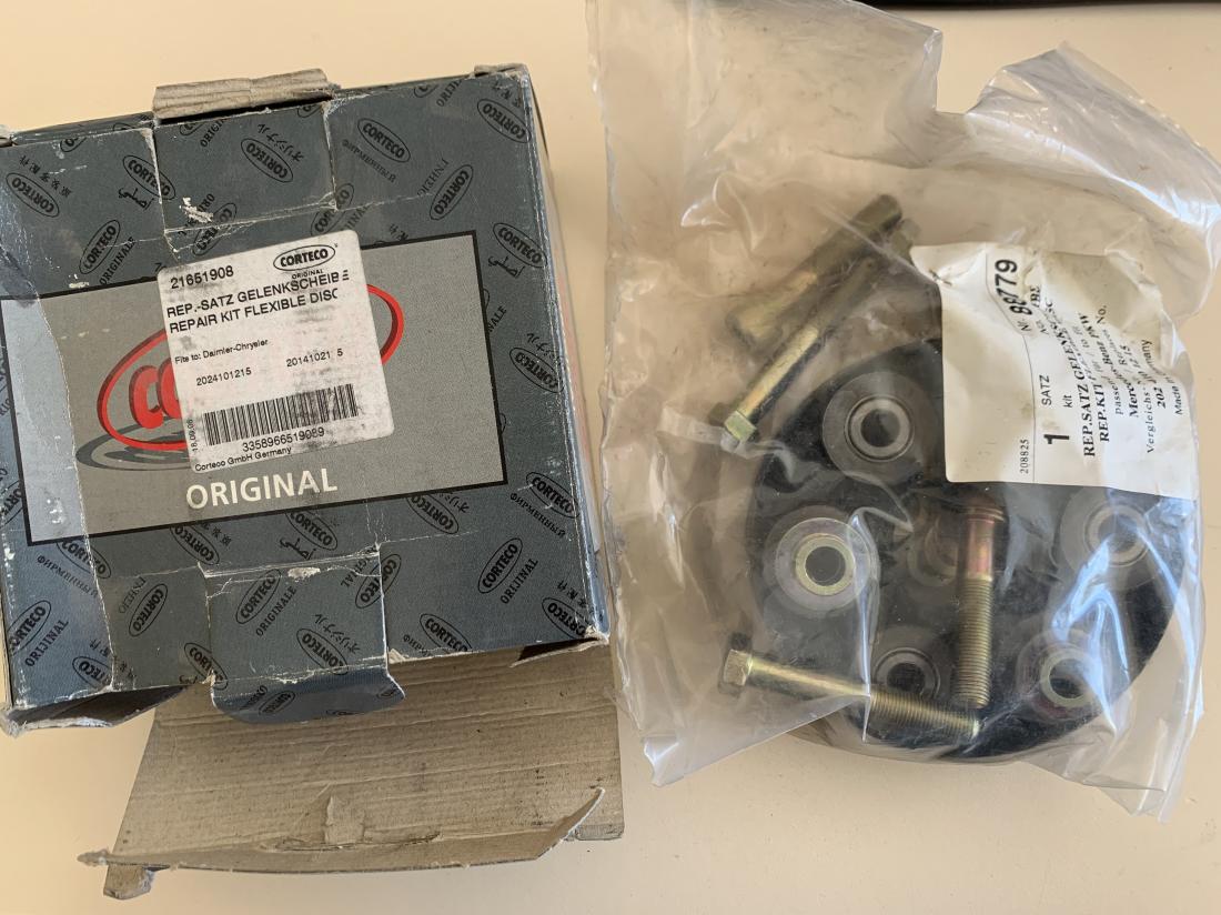 Купити Шарнір, поздовжній вал до Tesla | 21651908