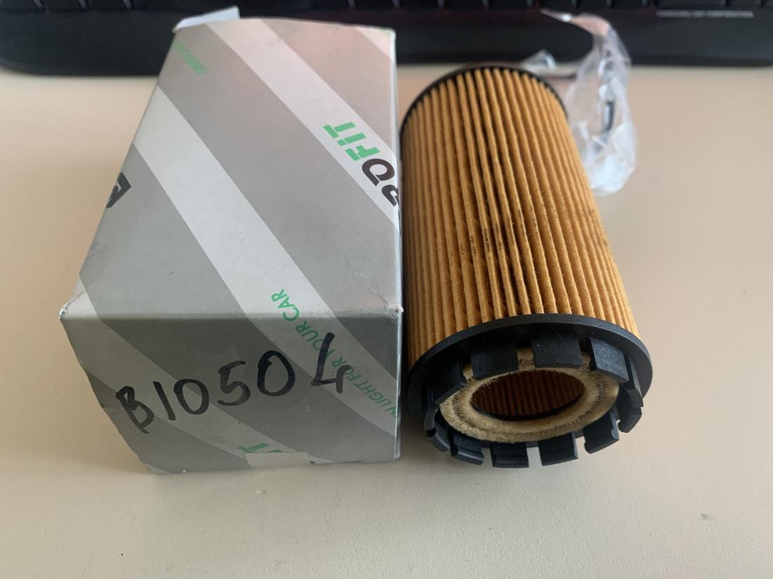 Купити Фильтр масляный до Tesla | B10504