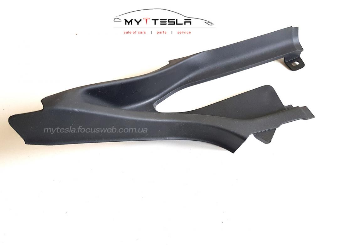 Купити Гумовий ущільнювач кріплення переднього капоту LH до Tesla | 1064602-00-B