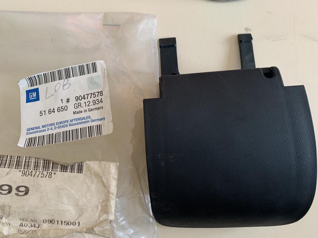 Купити Заглушка панелі порога до Tesla | 90477578