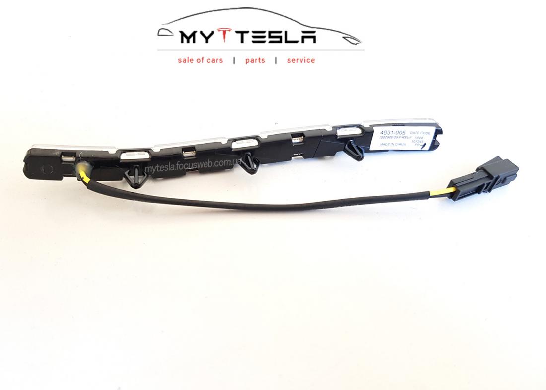 Купити Непряме освітлення задньої двері LH до Tesla | 1007988-00-F