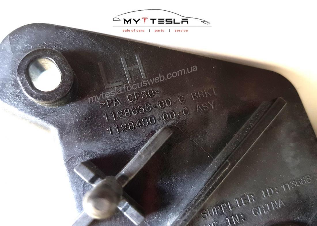 Купити Кріплення радара AP 2.5 до Tesla | 1128653-00-C