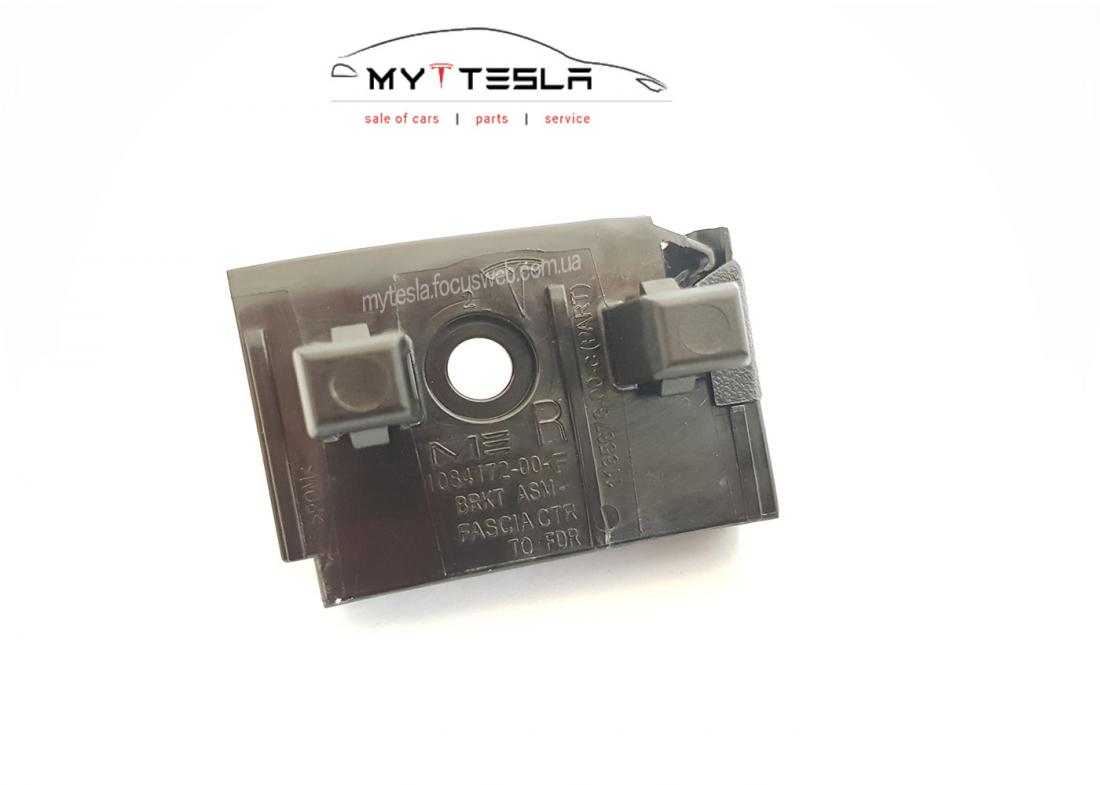 Купити Кріплення переднього крила RH до Tesla | 1084172-00-F