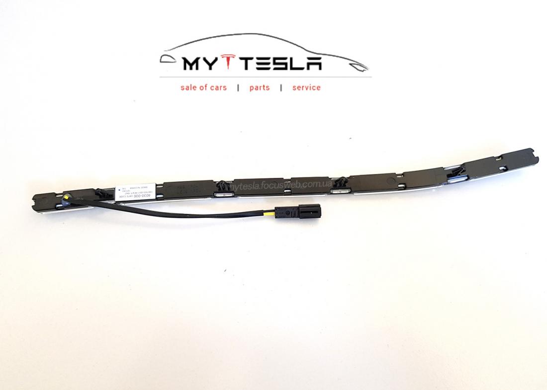Купити Непряме освітлення передньої двері RH до Tesla | 1007955-00-F